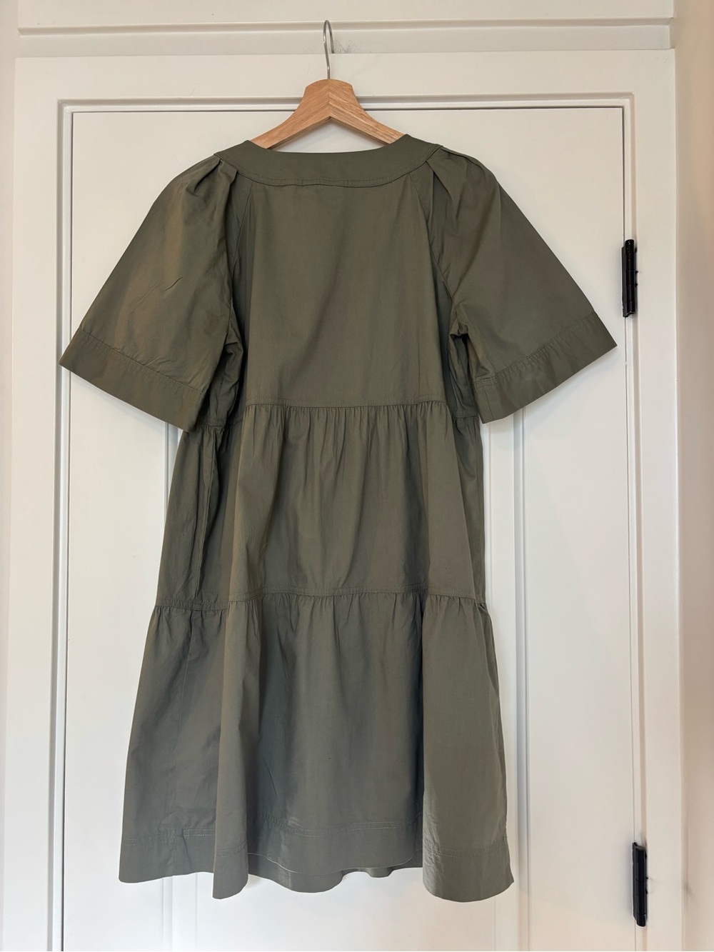 GAP Tiered V-Neck Short Sleeve Babydoll Dress Olive Green Cotton Small - Picture 3 of 9